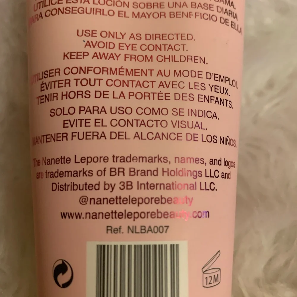 NANETTE LEPORE 6.8 oz. Beauty Abroad body lotion (sealed) New unopened